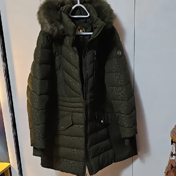 Michael Kors Olive Puffer Jacket with Faux Fur Trim - Picture 1 of 9